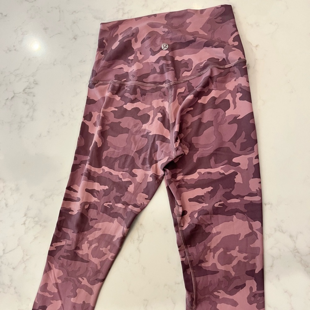 Pink camo Lululemon align leggings